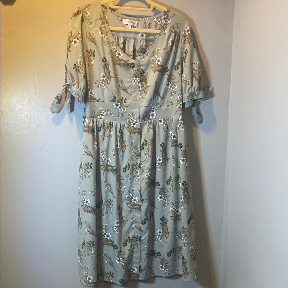 Maternity and nursing dress